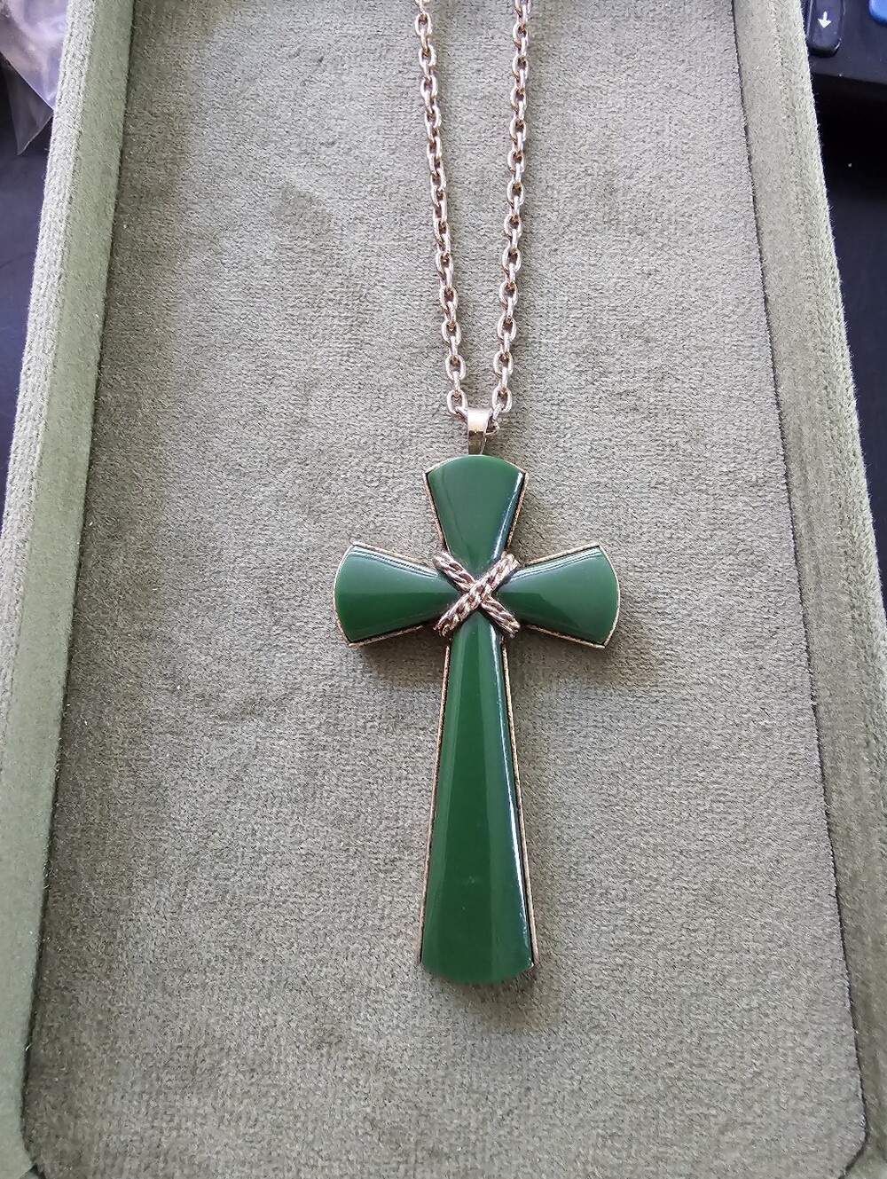 Vintage Avon Necklace